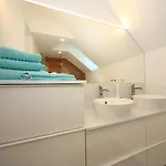 Edelweiss Rooms&app