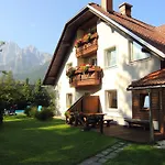 Edelweiss Rooms&app