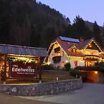 Edelweiss Rooms&app Гостевой дом Краньска Гора