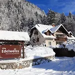 Edelweiss Rooms&app Гостевой дом Краньска Гора