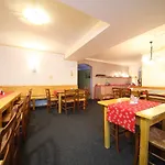 Edelweiss Rooms&app 招待所