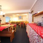 Edelweiss Rooms&app 招待所