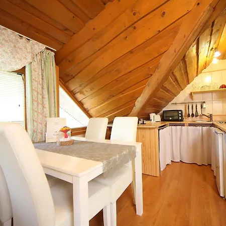 Edelweiss Rooms&app