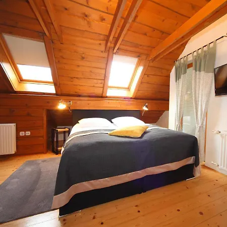 Edelweiss Rooms&app 3* Kranjska Gora
