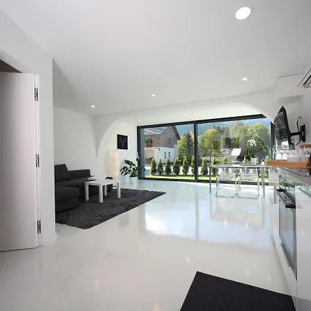 Edelweiss Rooms&app Краньска Гора