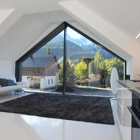 Edelweiss Rooms&app 3* Kranjska Gora
