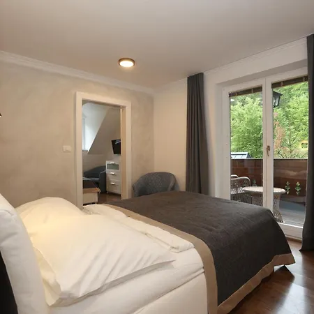 Edelweiss Rooms&app