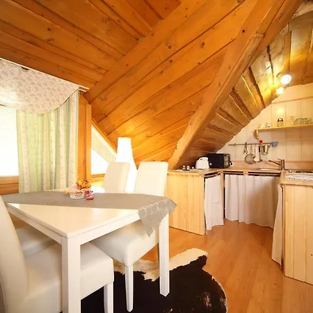 Edelweiss Rooms&app 3* Kranjska Gora