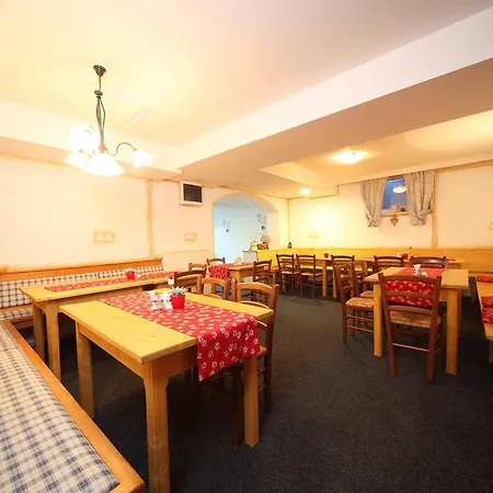 Edelweiss Rooms&app 3* Kranjska Gora