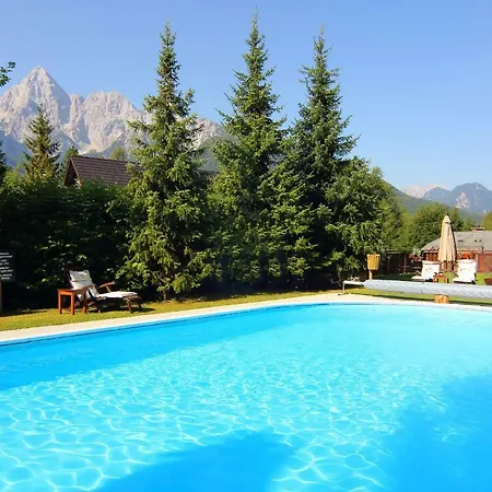Edelweiss Rooms&app 3* Kranjska Gora