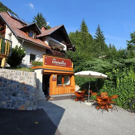Edelweiss Rooms&app Guest house 3*