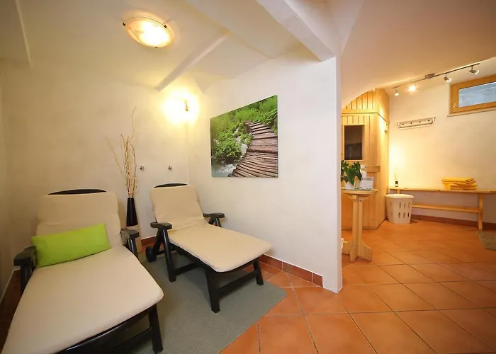 Edelweiss Rooms&app Gæstehus 3*