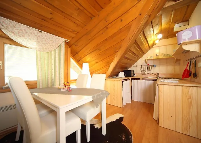 Edelweiss Rooms&app 3* Kranjska Gora