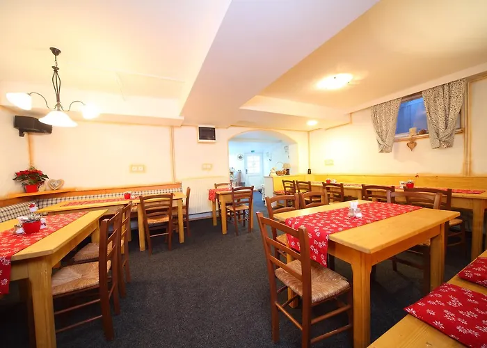 Edelweiss Rooms&app Guest house