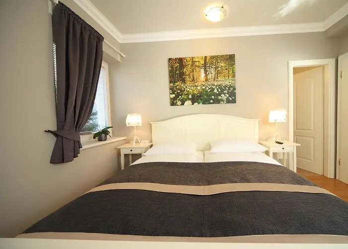 Guest house Edelweiss Rooms&app 3*